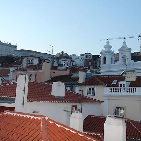Stylish Lisbon Apartment In Alfama Buitenkant foto
