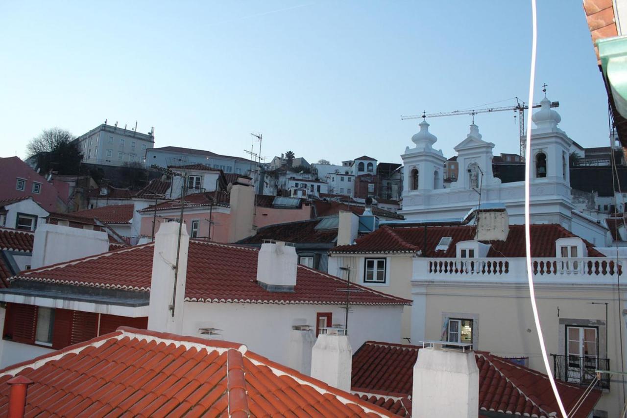 Stylish Lisbon Apartment In Alfama Buitenkant foto