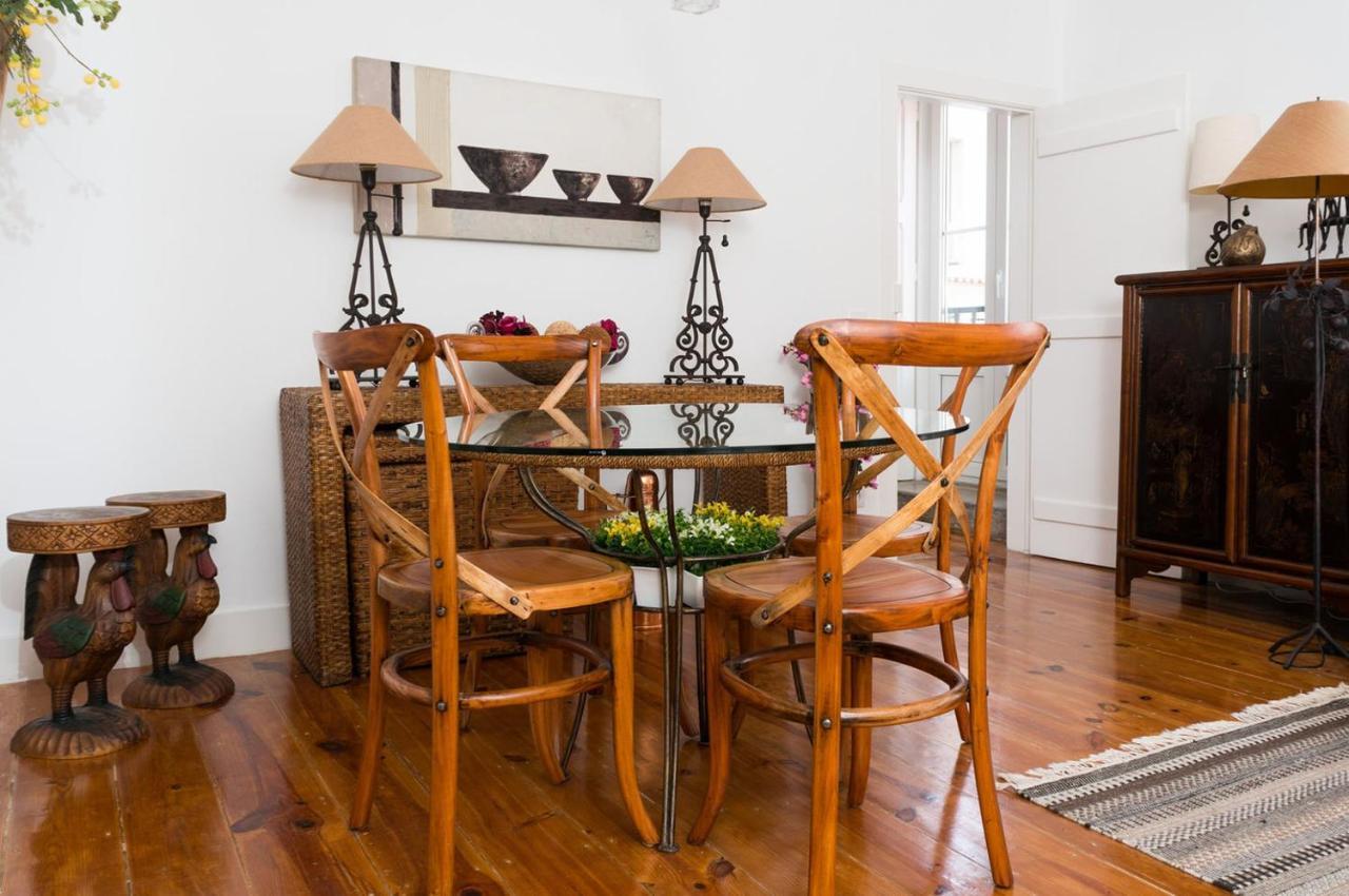 Stylish Lisbon Apartment In Alfama Buitenkant foto